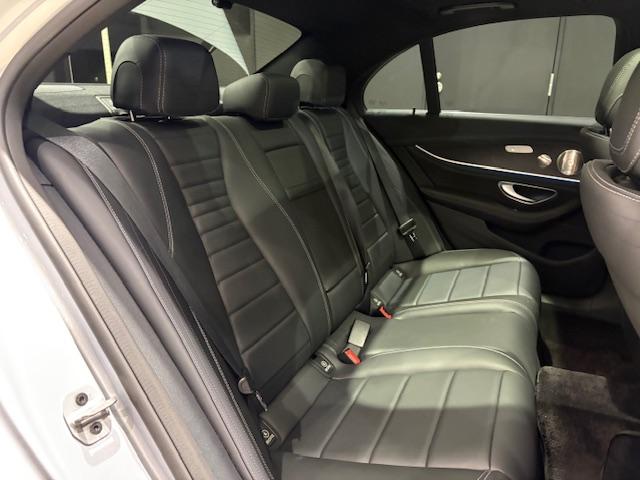 Eクラス E300 スポーツ 認定中古車 360°カメラシステム パノラミックスライディングルーフ ヘッドアップディスプレイ 本革シート Blumesterサラウンド エアバランスパッケージ メモリー付きパワーシート(32枚目)
