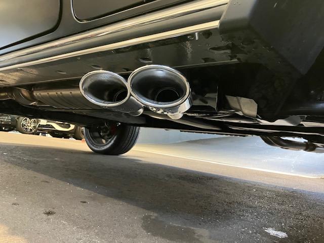 Ｇクラス Ｇ６３　ＡＭＧレザーエクスクルーシブパッケージ　マットブラック２１インチアルミ／ＡＭＧカーボンファイバーインテリアトリム／Ｇｍａｎｕｆａｋｔｕｒインテリアプラスパッケージ／Ｇｍａｎｕｆａｋｔｕｒプログラム＋／ナッパレザーシート／リラクゼーション機能（16枚目）