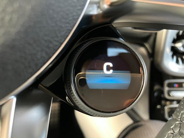 Ｇクラス Ｇ６３　ＡＭＧレザーエクスクルーシブパッケージ　マットブラック２１インチアルミ／ＡＭＧカーボンファイバーインテリアトリム／Ｇｍａｎｕｆａｋｔｕｒインテリアプラスパッケージ／Ｇｍａｎｕｆａｋｔｕｒプログラム＋／ナッパレザーシート／リラクゼーション機能（18枚目）