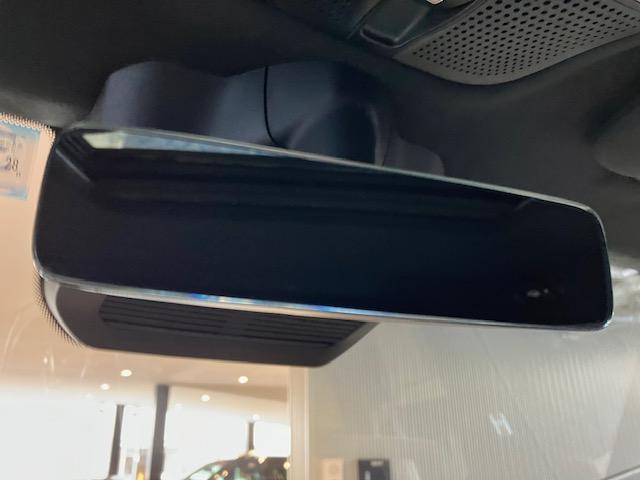 Ｇクラス Ｇ６３　ＡＭＧレザーエクスクルーシブパッケージ　マットブラック２１インチアルミ／ＡＭＧカーボンファイバーインテリアトリム／Ｇｍａｎｕｆａｋｔｕｒインテリアプラスパッケージ／Ｇｍａｎｕｆａｋｔｕｒプログラム＋／ナッパレザーシート／リラクゼーション機能（21枚目）