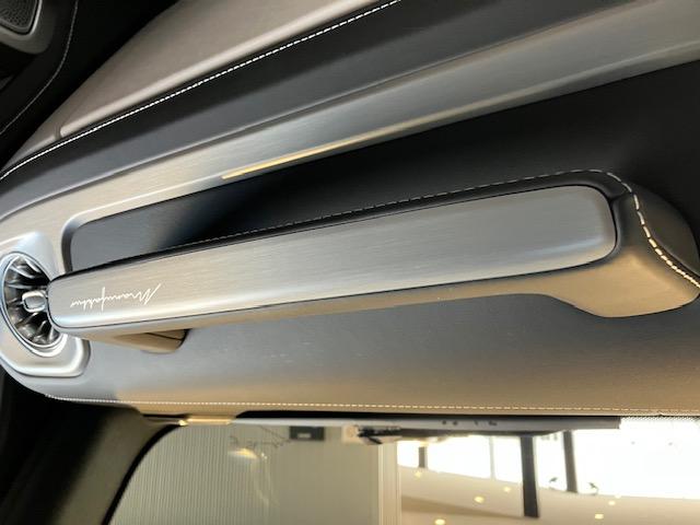 Ｇクラス Ｇ６３　ＡＭＧレザーエクスクルーシブパッケージ　マットブラック２１インチアルミ／ＡＭＧカーボンファイバーインテリアトリム／Ｇｍａｎｕｆａｋｔｕｒインテリアプラスパッケージ／Ｇｍａｎｕｆａｋｔｕｒプログラム＋／ナッパレザーシート／リラクゼーション機能（35枚目）