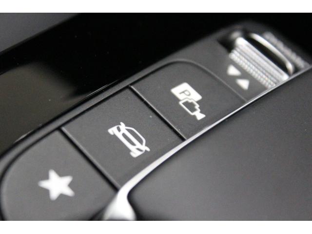 CLAクラス CLA200d AMGラインパッケージ 認定中古車 ワンオーナー AMGラインパッケージ メモリー付きパワーシート シートヒータ ブラインドスポットアシスト リアビューカメラ ステアリングアシスト 自動追従機能 降車時警告機能(20枚目)
