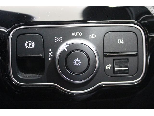 CLAクラス CLA200d AMGラインパッケージ 認定中古車 ワンオーナー AMGラインパッケージ メモリー付きパワーシート シートヒータ ブラインドスポットアシスト リアビューカメラ ステアリングアシスト 自動追従機能 降車時警告機能(27枚目)