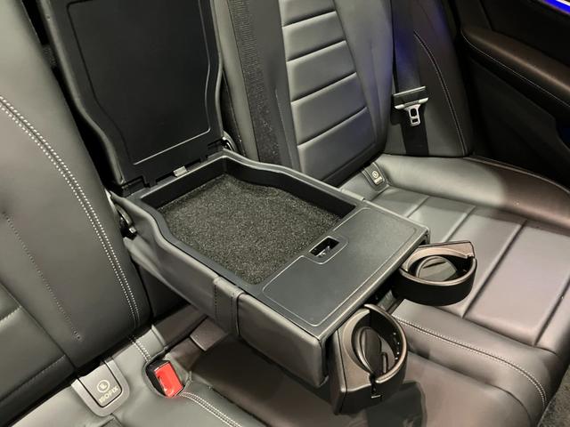 Ｅクラスステーションワゴン Ｅ２２０ｄステーションワゴンアバンギルドＡＭＧライン　弊社ユーザー下取り車　パノラミックスライディングルーフ　本革シート　シートヒーター　全周囲カメラ　レーダーセーフティパッケージ　ＡＭＧライン　アンビエントライト（11枚目）
