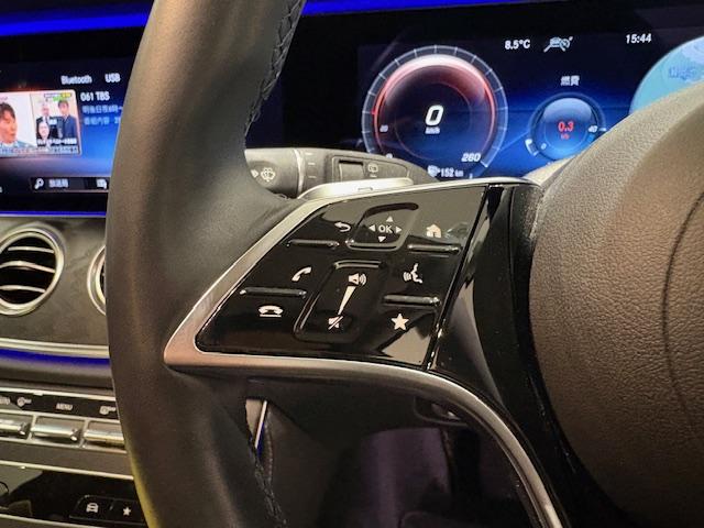 Ｅクラスステーションワゴン Ｅ２２０ｄ　ステーションワゴン　アバンギャルド（23枚目）