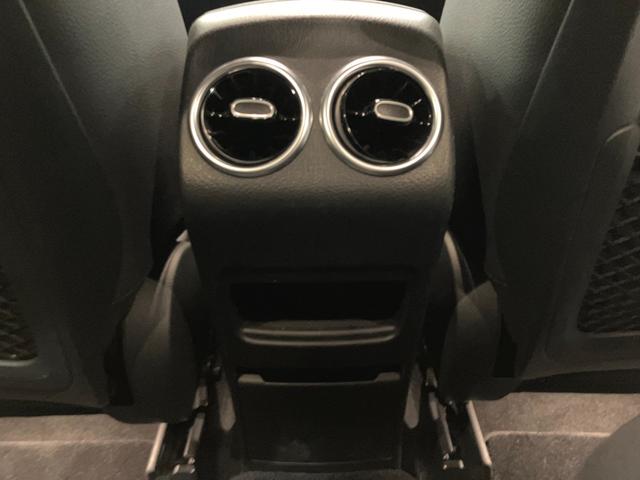 ＧＬＡクラス ＧＬＡ２００ｄ　４マチック　ＡＭＧライン　弊社ユーザー下取　認定中古車保証２年　ＡＭＧライン　ナビゲーションパッケージ　レーダーセーフティーパッケージ　３６０°カメラ　アンビエントライト　ＭＢＵＸ　メモリー付きフルパワーシート　キーレスゴー（11枚目）