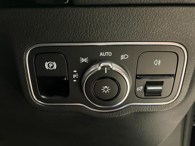 ＧＬＡクラス ＧＬＡ２００ｄ　４マチック　ＡＭＧライン　弊社ユーザー下取　認定中古車保証２年　ＡＭＧライン　ナビゲーションパッケージ　レーダーセーフティーパッケージ　３６０°カメラ　アンビエントライト　ＭＢＵＸ　メモリー付きフルパワーシート　キーレスゴー（22枚目）