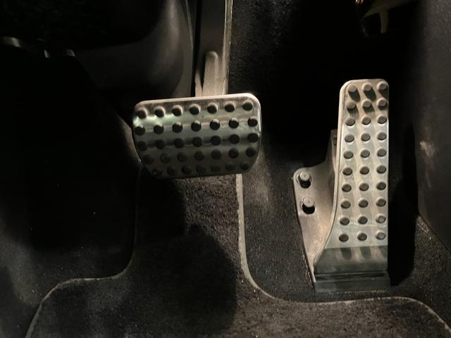 ＧＬＣ ＧＬＣ２２０ｄ　４マチック　ドライバーズパッケージ　ワンオーナー車　弊社ユーザー下取　認定中古車保証２年　ＡＭＧラインパッケージ　ＡＭＧレザーエクスクルーシブパッケージ　ドライバーズパッケージ　パノラミックスライディングルーフ　３６０°カメラシステム（25枚目）