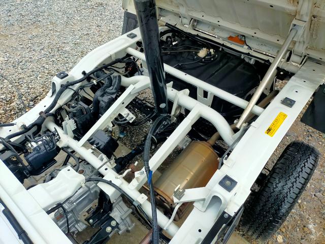 ハイゼットトラック ローダンプ　５速マニュアル　４ＷＤ　エアコン　パワステ（18枚目）