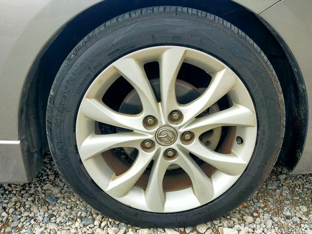 アクセラスポーツ ２０Ｓ　ツーリングコンフォートパッケージ　純正１７インチアルミホイール　ディスチャージヘッドランプ　ＭＩＤカラー液晶　純正ナビテレビ　ＥＴＣ　スマートキー（46枚目）