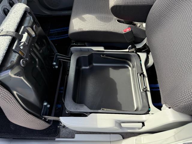 AZワゴン XS オートエアコン スマートキー ABS パワーウインドウ 社外ナビ(17枚目)