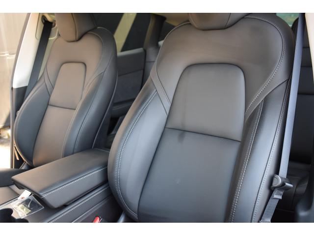 ベースグレード 1オーナー社外カーボン調フルエアロ新品20AWインダクション黒革Pシートヒーターガラスルーフ(30枚目)