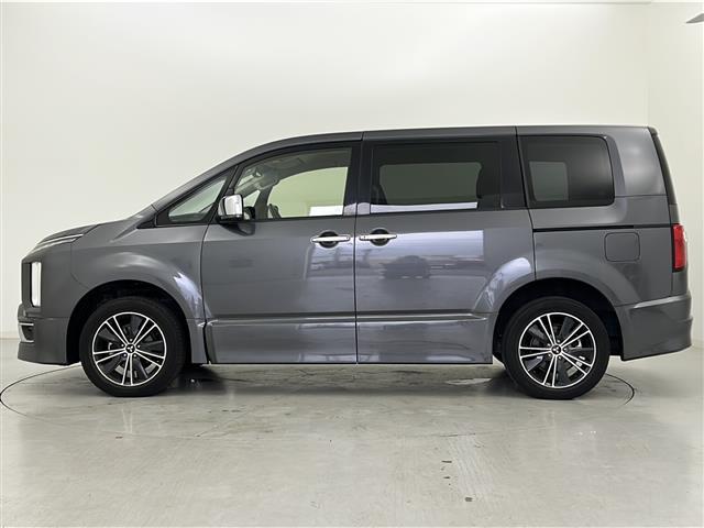 デリカＤ：５ アーバンギア　Ｇ　パワーパッケージ　禁煙車　ｅ－ａｓｓｉｔ　ＢＳＭ　全周囲　純正１０型ナビ　フルセグ　両側電動ドア　電動リアゲート　ＬＥＤヘッドライト　パワーシート　シートヒーター　ビルトインＥＴＣ　純正１８ｉｎＡＷ　純正フロアマット（39枚目）