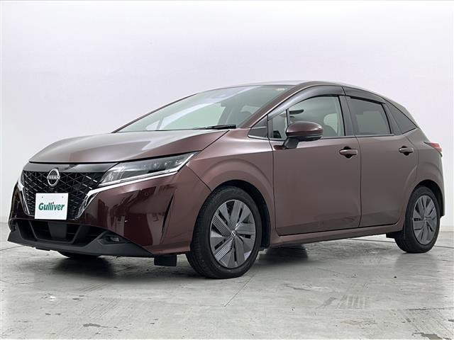 ノート Ｘ　禁煙車／全周囲カメラ／プロパイロット／デジタルミラー／車線逸脱支援／ＢＳＭ／純正ナビ／スマホ連携／シートヒーター／純ドラレコ／ＥＴＣ２．０／スペアキ／ワイヤレス充電／ＬＥＤヘッドライト／純フロアマット（18枚目）