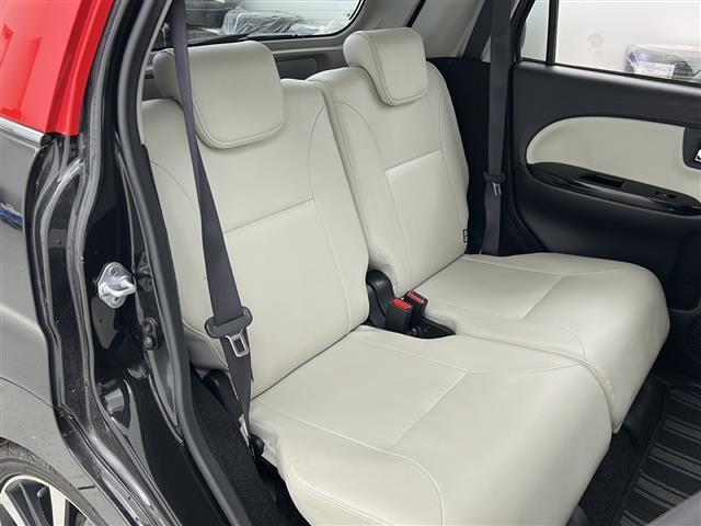 キャスト スポーツＳＡＩＩ　禁煙車／車線逸脱警報／衝突軽減／ＡＬＰＩＮＥ製ウーファー／純正８インチナビ／フルセグ／バックカメラ／ハーフレザーシート／シートヒーター／ＭＯＭＯステアリング／パドルシフト／ドラレコ／ＥＴＣ／ＬＥＤ（14枚目）