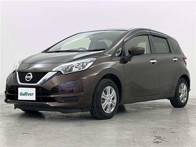 ノート Ｘ　禁煙車／衝突軽減／車線逸脱支援／アラウンドビューモニター／デジタルミラー／純正７インチナビ／フルセグＴＶ／プッシュスタート／スマートキー／ＬＥＤヘッドライト／フロアマット／ドアバイザー／電格ミラー（18枚目）