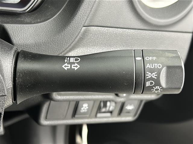 ノート Ｘ　禁煙車／衝突軽減／車線逸脱支援／アラウンドビューモニター／デジタルミラー／純正７インチナビ／フルセグＴＶ／プッシュスタート／スマートキー／ＬＥＤヘッドライト／フロアマット／ドアバイザー／電格ミラー（23枚目）