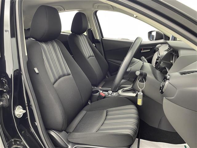 MAZDA2 15S スマートエディション 禁煙車/全周囲モニター/衝突軽減ブレーキ/BSM/レーンキープアシスト/純正ナビ/EフルセグTV/ETC/前後コーナーセンサー//LEDヘッドライト/横滑り防止装置/Pスタート/スマートキー(13枚目)