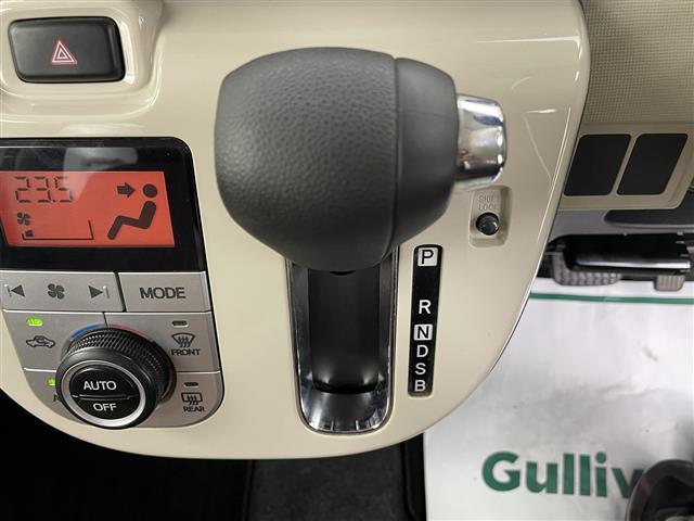 ムーヴキャンバス Ｘリミテッドメイクアップ　ＳＡＩＩ　ＳＡＩＩ／社外７型ナビ／バックカメラ／両側電動ドア／ＥＴＣ／ドラレコ／プッシュスタート／スマートキー×２／横滑り防止機能／アイドリングストップ／オートライト／ＬＥＤフォグ／純フロアマッド／純ドアバイザ（10枚目）