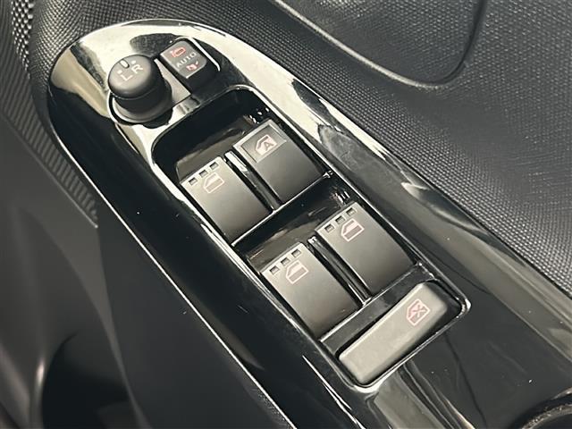 ムーヴキャンバス Ｇメイクアップ　ＳＡＩＩ　禁煙車／衝突軽減／車線維持／両側電動ドア／運転席シートヒーター／純正７型ナビ／バックカメラ／フルセグテレビ／ＥＴＣ／前後ドラレコ／スペアキー／純正フロアマット／ＬＥＤヘッドランプ／ＬＥＤフォグランプ（29枚目）