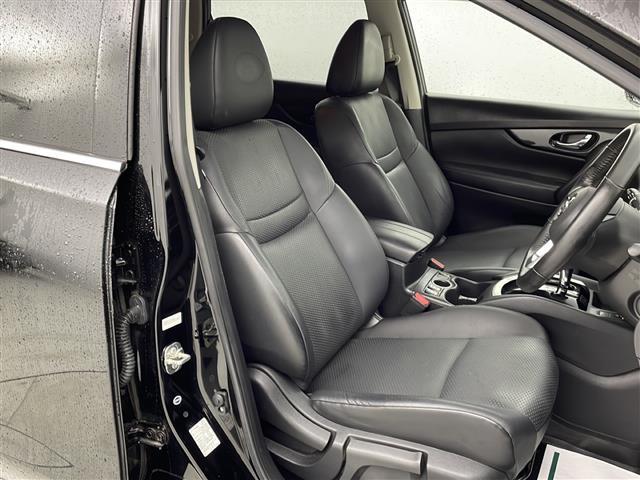 エクストレイル ２０Ｘｉ　ハイブリッド　禁煙車／全方位カメラ／衝突軽減／純正９型ナビ／デジタルインナーミラー／前席シートヒーター／ＬＥＤヘッドライト／ＬＥＤフォグライト／電動パーキングブレーキ／ＡＵＴＯＨＯＬＤ／パワーバックドア／ＥＴＣ（13枚目）