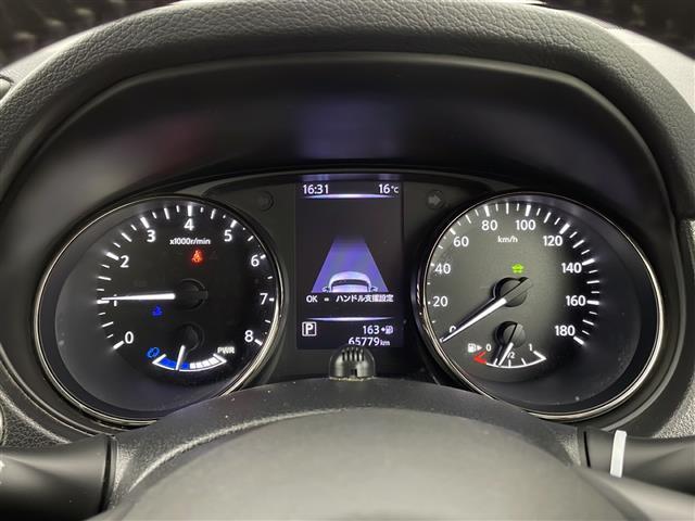 エクストレイル ２０Ｘｉ　ハイブリッド　禁煙車／全方位カメラ／衝突軽減／純正９型ナビ／デジタルインナーミラー／前席シートヒーター／ＬＥＤヘッドライト／ＬＥＤフォグライト／電動パーキングブレーキ／ＡＵＴＯＨＯＬＤ／パワーバックドア／ＥＴＣ（23枚目）