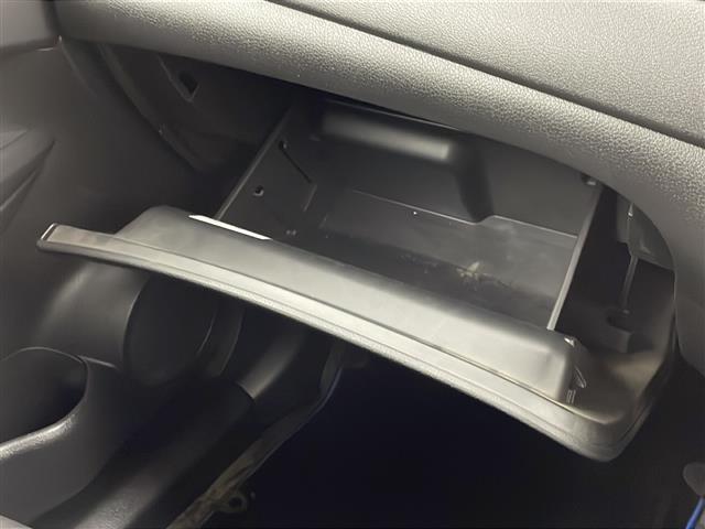 エクストレイル ２０Ｘｉ　ハイブリッド　禁煙車／全方位カメラ／衝突軽減／純正９型ナビ／デジタルインナーミラー／前席シートヒーター／ＬＥＤヘッドライト／ＬＥＤフォグライト／電動パーキングブレーキ／ＡＵＴＯＨＯＬＤ／パワーバックドア／ＥＴＣ（31枚目）