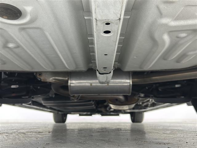 ノア Si ダブルバイビーII 禁煙車/純正12.1型フリップダウンモニター/トヨタセーフティ/クルコン/純正9型ナビ/フルセグ/両側電動ドア/ソナー/ビルトインETC/ドラレコ/ハーフレザーシート/スマキー×2/ロールサンシェード(43枚目)