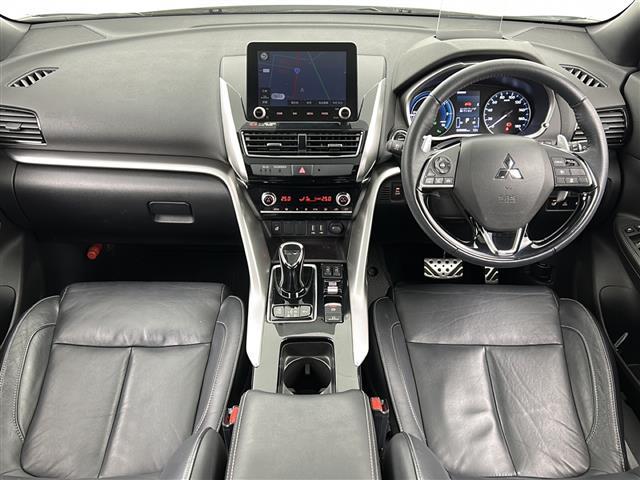 エクリプスクロスPHEV P サンルーフ/e-Assist/全周囲カメラ/ACC/ヘッドアップディスプレイ/BSM/純正ナビ/レザーシート/全席シートヒーター/パワーシート/パドルシフト/ステアヒーター/ETC/LEDヘッドライト(2枚目)