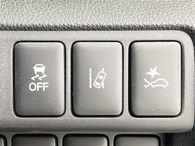 エクリプスクロスPHEV P サンルーフ/e-Assist/全周囲カメラ/ACC/ヘッドアップディスプレイ/BSM/純正ナビ/レザーシート/全席シートヒーター/パワーシート/パドルシフト/ステアヒーター/ETC/LEDヘッドライト(5枚目)