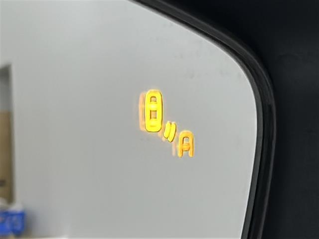 エクリプスクロスPHEV P サンルーフ/e-Assist/全周囲カメラ/ACC/ヘッドアップディスプレイ/BSM/純正ナビ/レザーシート/全席シートヒーター/パワーシート/パドルシフト/ステアヒーター/ETC/LEDヘッドライト(6枚目)