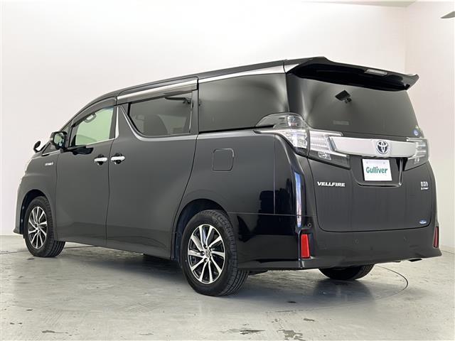 ヴェルファイアハイブリッド ZR Gエディション 禁煙車/ツインムーンルーフ/天吊モニター/衝突軽減/レーダークルーズコントロール/全周囲カメラ/純正9型ナビ/フルセグテレビ/電動リアゲート/ETC/ドライブレコーダー/両側電動ドア/電動パーキング(18枚目)