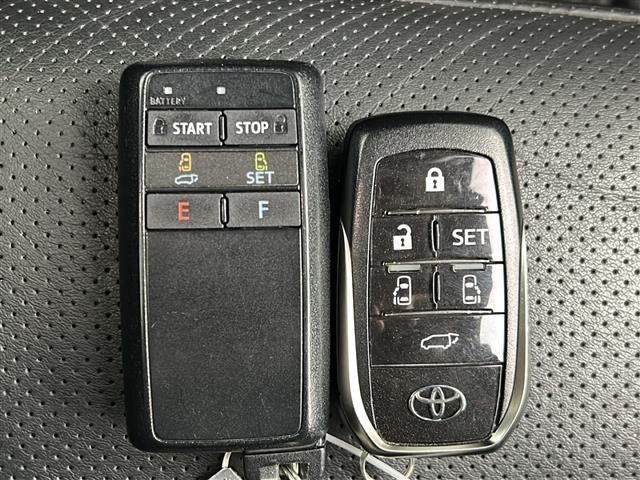 ヴェルファイアハイブリッド ZR Gエディション 禁煙車/ツインムーンルーフ/天吊モニター/衝突軽減/レーダークルーズコントロール/全周囲カメラ/純正9型ナビ/フルセグテレビ/電動リアゲート/ETC/ドライブレコーダー/両側電動ドア/電動パーキング(19枚目)