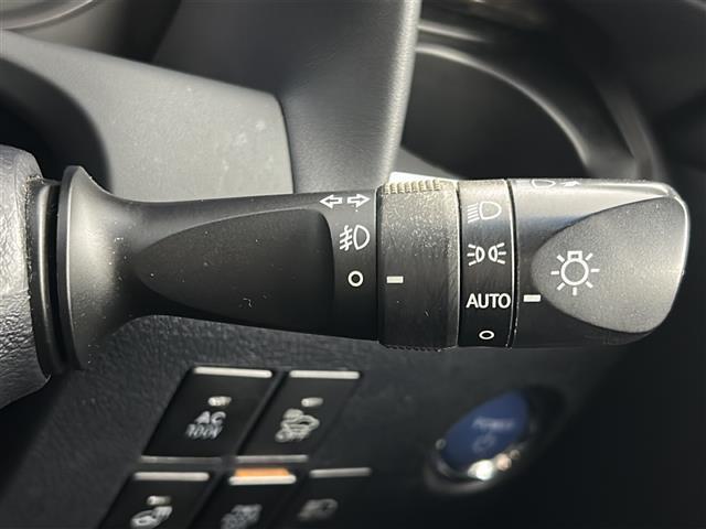 ヴェルファイアハイブリッド ZR Gエディション 禁煙車/ツインムーンルーフ/天吊モニター/衝突軽減/レーダークルーズコントロール/全周囲カメラ/純正9型ナビ/フルセグテレビ/電動リアゲート/ETC/ドライブレコーダー/両側電動ドア/電動パーキング(28枚目)