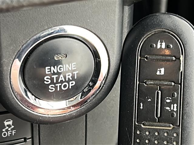 ルーミー カスタムG-T 純正9インチナビ/フルセグTV/Bluetooth/バックカメラ/両側パワースライドドア/クルーズコントロール/ビルトインETC/DNシートヒーター/前後ドライブレコーダー/アイドリングストップ(23枚目)