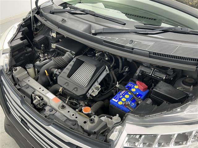 ルーミー カスタムG-T 純正9インチナビ/フルセグTV/Bluetooth/バックカメラ/両側パワースライドドア/クルーズコントロール/ビルトインETC/DNシートヒーター/前後ドライブレコーダー/アイドリングストップ(42枚目)