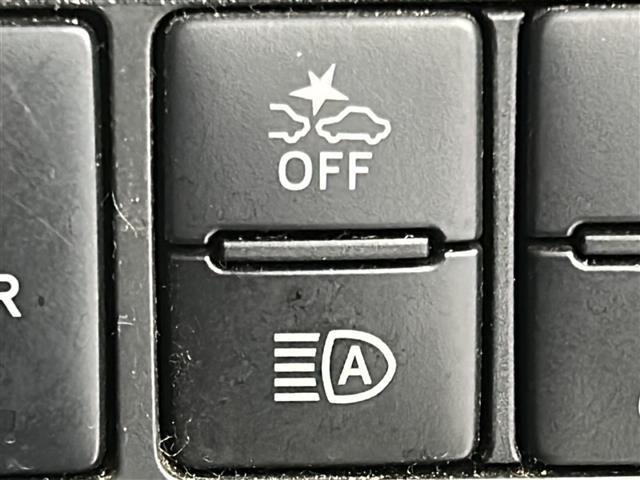 タント カスタムRS トップエディションSAIII 衝突軽減/車線逸脱警報/コーナーセンサー/両側パワースライドドア/運転席シートヒーター/純正15型アルミホイール/スマートキー(2本)/純正フロアマット/LEDヘッド/LEDフォグ/ハーフレザーシート(4枚目)