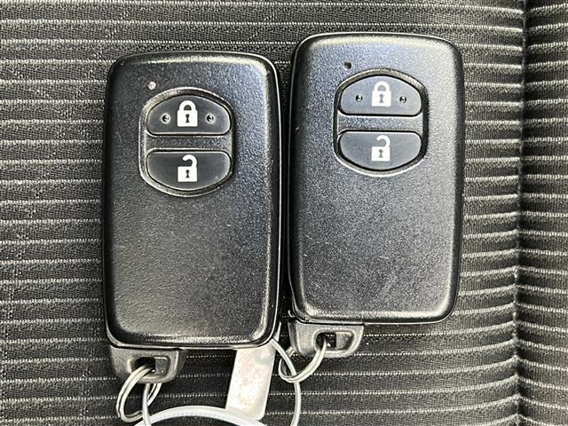 アクア Sスタイルブラック プリクラッシュセーフティ/レーンディパーチャーアラート/オートハイビーム/前後クリアランスソナー/純正ナビ/フルセグTV/Bluetooth/バックカメラ/前ドラレコ/Aストップ/横滑り防止装置(9枚目)