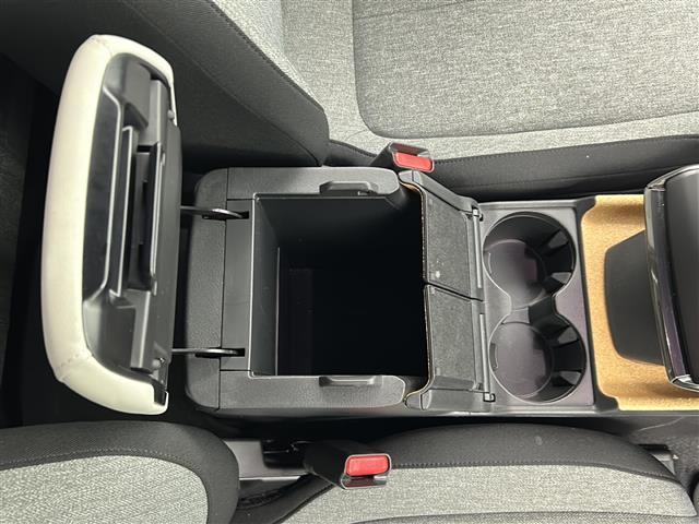 MX-30 ベーシックPKG+エクステリアパッケージ 禁煙車/アイアクティブセンス/全方位カメラ/純正ナビ/フルセグTV/シートヒーター/パワーシート/ハンドルヒーター/革巻きハンドル/ステアスイッチ/プッシュスタート/スマートキー×2/ETC/ドラレコ(28枚目)