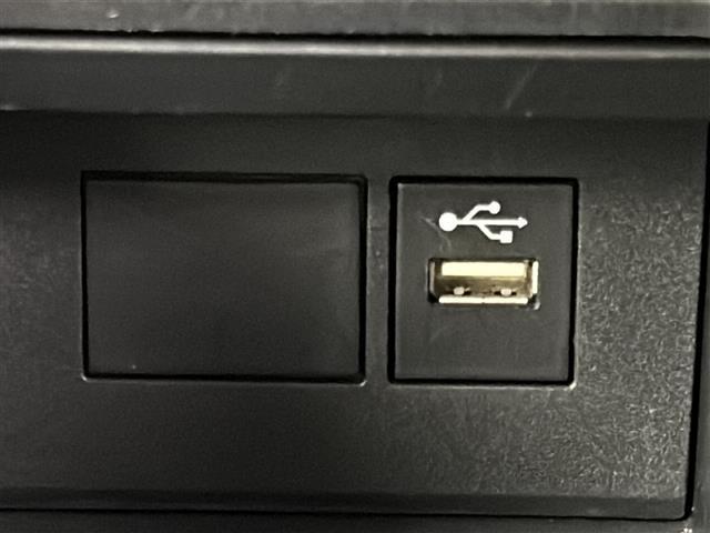 アクア X 禁煙車/衝突軽減/車線維持/レーダークルーズコントロール/純正ディスプレイオーディオ/バックカメラ/BT/Miracast/ビルトインETC/スマートキー/LEDヘッドライト/純正スチールキャップ(26枚目)