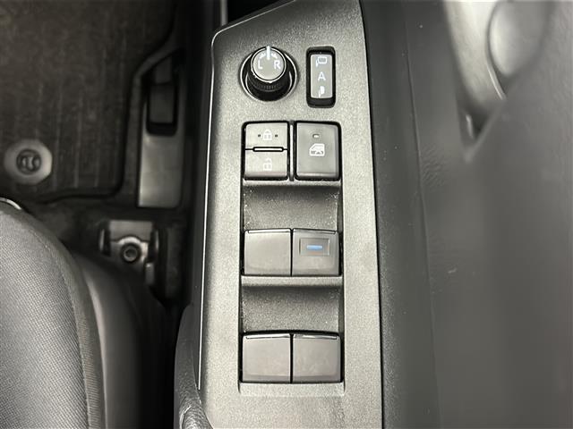 アクア X 禁煙車/衝突軽減/車線維持/レーダークルーズコントロール/純正ディスプレイオーディオ/バックカメラ/BT/Miracast/ビルトインETC/スマートキー/LEDヘッドライト/純正スチールキャップ(28枚目)