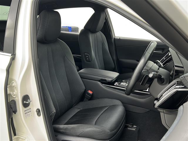 クラウンハイブリッド S Cパッケージ 純正ナビ/CD/DVD/Bluetooth/フルセグTV/バックカメラ/DNシートヒーター/DNパワーシート/ハンドルヒーター/レーントレーシングアシスト/オートクルーズコントロール/BSM/HUD(13枚目)