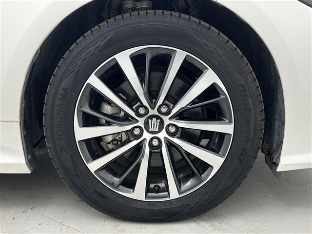 クラウンハイブリッド S Cパッケージ 純正ナビ/CD/DVD/Bluetooth/フルセグTV/バックカメラ/DNシートヒーター/DNパワーシート/ハンドルヒーター/レーントレーシングアシスト/オートクルーズコントロール/BSM/HUD(16枚目)