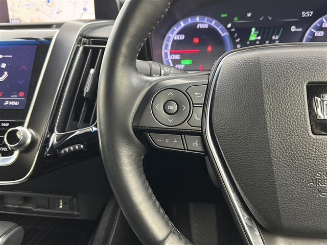 クラウンハイブリッド S Cパッケージ 純正ナビ/CD/DVD/Bluetooth/フルセグTV/バックカメラ/DNシートヒーター/DNパワーシート/ハンドルヒーター/レーントレーシングアシスト/オートクルーズコントロール/BSM/HUD(24枚目)