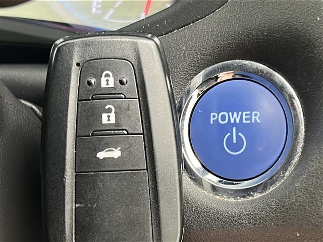 クラウンハイブリッド S Cパッケージ 純正ナビ/CD/DVD/Bluetooth/フルセグTV/バックカメラ/DNシートヒーター/DNパワーシート/ハンドルヒーター/レーントレーシングアシスト/オートクルーズコントロール/BSM/HUD(31枚目)