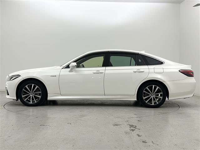 クラウンハイブリッド S Cパッケージ 純正ナビ/CD/DVD/Bluetooth/フルセグTV/バックカメラ/DNシートヒーター/DNパワーシート/ハンドルヒーター/レーントレーシングアシスト/オートクルーズコントロール/BSM/HUD(39枚目)