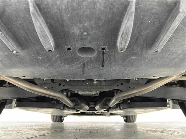 クラウンハイブリッド S Cパッケージ 純正ナビ/CD/DVD/Bluetooth/フルセグTV/バックカメラ/DNシートヒーター/DNパワーシート/ハンドルヒーター/レーントレーシングアシスト/オートクルーズコントロール/BSM/HUD(43枚目)