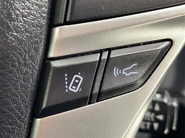 マークX 250G 禁煙車/モデリスタ/トヨタセーフティセンス/Bカメラ/電動シート/社外9型ナビ/フルセグ/革巻きステア/Pスタート/スマートキー/ビルトインETC/ドラレコ/LEDヘッド/フォグ/純正16インチアルミ(6枚目)