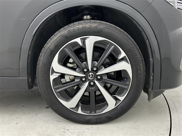 CX-60 XD-ハイブリッド エクスクルーシブモダン 禁煙車/ドライバー・パーソナライゼーション・システム/BOSE/全周囲カメラ/白本革シート/純正12.3型ナビ/全席シートヒーター/エアシート/ETC/ドラレコ/ワイヤレス充電/1500W充電(16枚目)