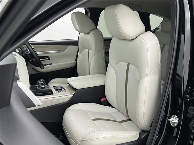 CX-60 XD-ハイブリッド エクスクルーシブモダン 禁煙車/ドライバー・パーソナライゼーション・システム/BOSE/全周囲カメラ/白本革シート/純正12.3型ナビ/全席シートヒーター/エアシート/ETC/ドラレコ/ワイヤレス充電/1500W充電(33枚目)